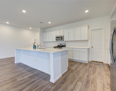 2554 Olivine Stone Drive - Photo Thumbnail 16