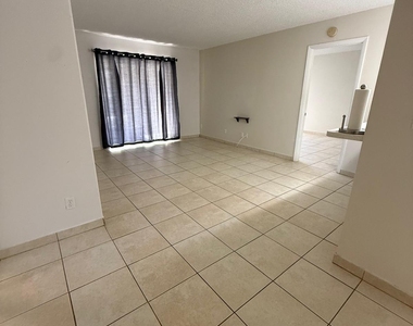 1625 Sunny Brook Lane Ne - Photo Thumbnail 2