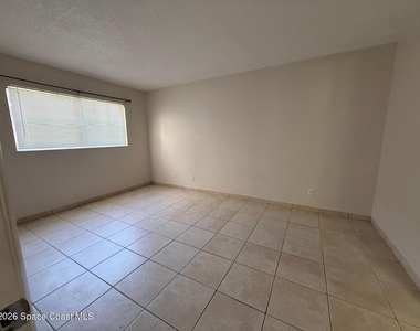 1625 Sunny Brook Lane Ne - Photo Thumbnail 5