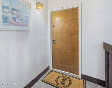 9020 York Lane - Photo Thumbnail 20