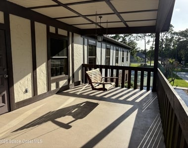 9020 York Lane - Photo Thumbnail 16