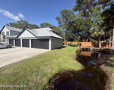9020 York Lane - Photo Thumbnail 17