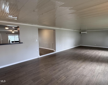 2137 Laden Road - Photo Thumbnail 17