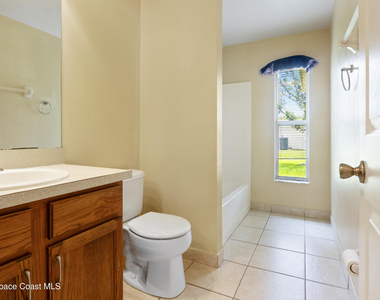 1406 Martinez Street Se - Photo Thumbnail 18