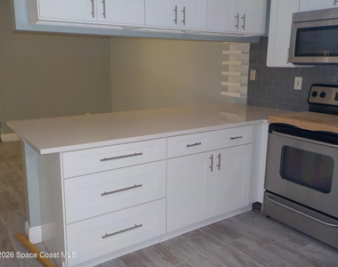 1641 Ne Sunny Brook Lane Ne - Photo Thumbnail 5