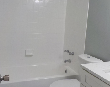 1641 Ne Sunny Brook Lane Ne - Photo Thumbnail 4