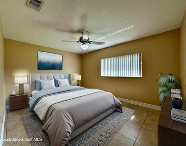 1084 Herne Avenue Ne - Photo Thumbnail 11