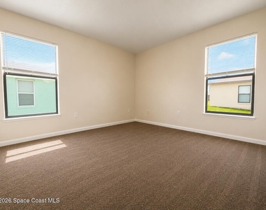 823 Angela Avenue - Photo Thumbnail 6