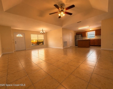 823 Angela Avenue - Photo Thumbnail 2