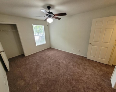 36106 Lake Chase Boulevard - Photo Thumbnail 6