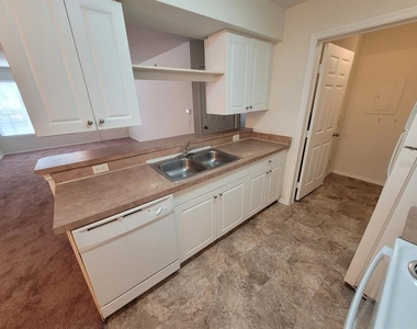 36106 Lake Chase Boulevard - Photo Thumbnail 17