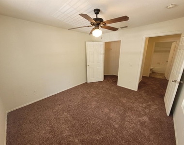 36106 Lake Chase Boulevard - Photo Thumbnail 32