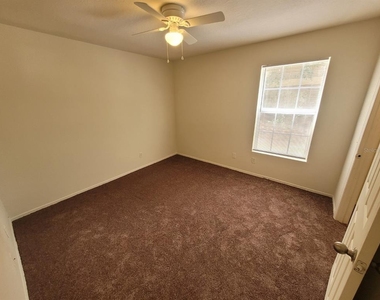 36106 Lake Chase Boulevard - Photo Thumbnail 23