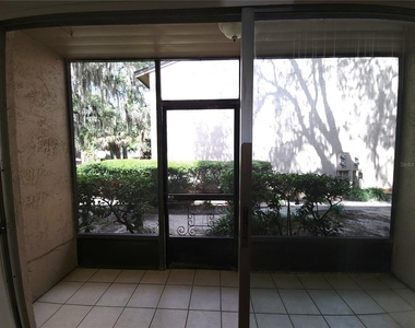 7606 Abbey Lane - Photo Thumbnail 12