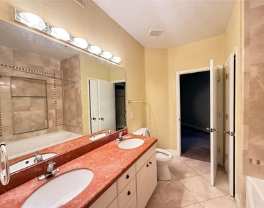 13212 Arbor Isle Drive - Photo Thumbnail 20