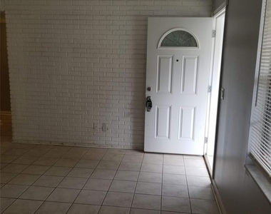 6717 Mornay - Photo Thumbnail 7