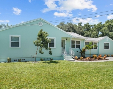 814 W Indiana Avenue - Photo Thumbnail 2
