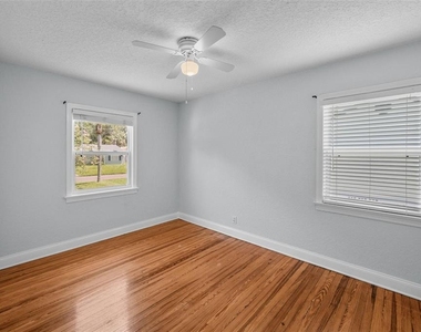 814 W Indiana Avenue - Photo Thumbnail 28