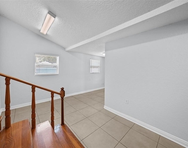 814 W Indiana Avenue - Photo Thumbnail 32