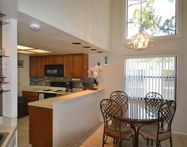 336 Woodlake Wynde - Photo Thumbnail 2