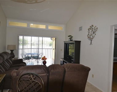 336 Woodlake Wynde - Photo Thumbnail 6