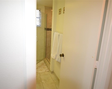 336 Woodlake Wynde - Photo Thumbnail 15