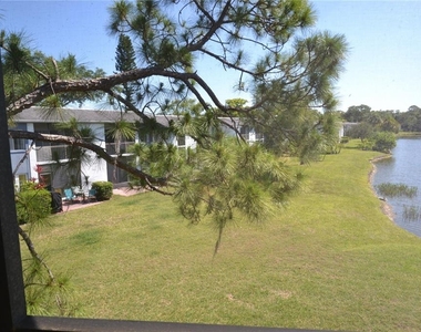 336 Woodlake Wynde - Photo Thumbnail 38