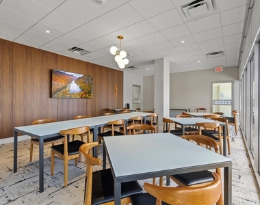 2401 Bayshore Boulevard - Photo Thumbnail 32