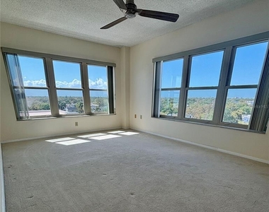 2401 Bayshore Boulevard - Photo Thumbnail 16
