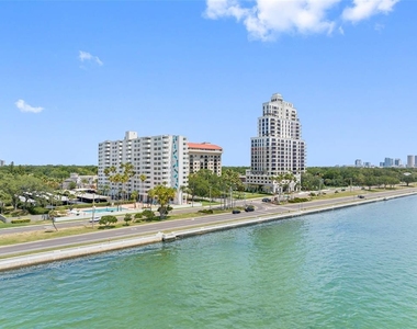 2401 Bayshore Boulevard - Photo Thumbnail 42