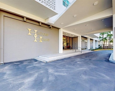 2401 Bayshore Boulevard - Photo Thumbnail 44