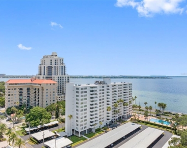 2401 Bayshore Boulevard - Photo Thumbnail 1