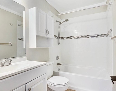 6319 S Church Avenue - Photo Thumbnail 7