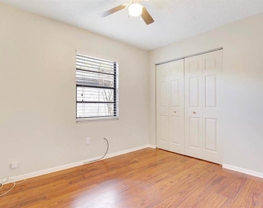 6319 S Church Avenue - Photo Thumbnail 2