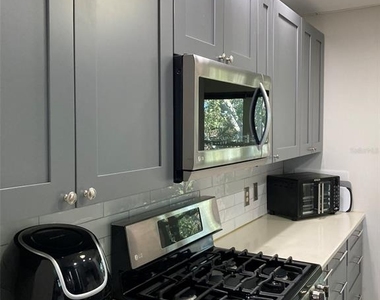 5725 80th Street N - Photo Thumbnail 8