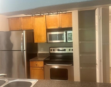 10100 Sailwinds Boulevard N - Photo Thumbnail 4
