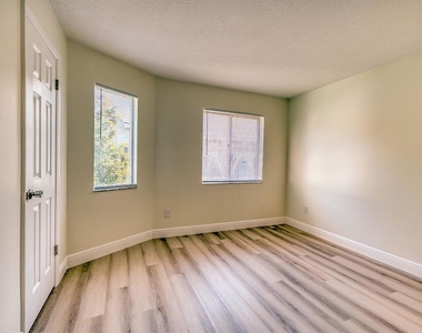 283 Gardner Lane - Photo Thumbnail 20