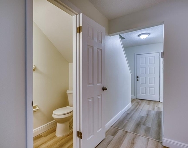 283 Gardner Lane - Photo Thumbnail 17