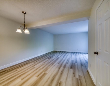 283 Gardner Lane - Photo Thumbnail 13