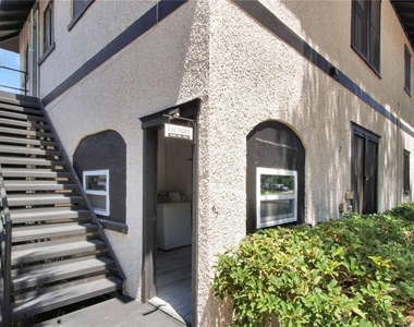 658 Avenue B Nw - Photo Thumbnail 15