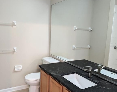 902 Vineland Place - Photo Thumbnail 14