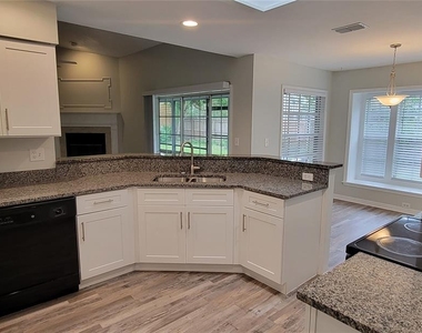 991 Autumn Glen Lane - Photo Thumbnail 12