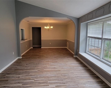 991 Autumn Glen Lane - Photo Thumbnail 4