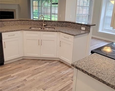 991 Autumn Glen Lane - Photo Thumbnail 13