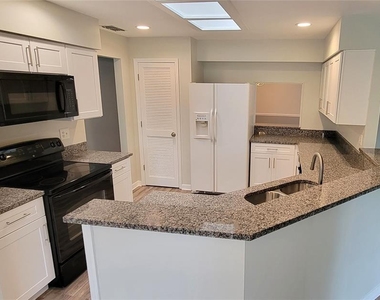 991 Autumn Glen Lane - Photo Thumbnail 17