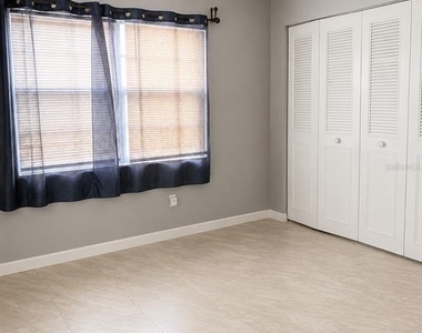 400 Auburn Drive - Photo Thumbnail 4