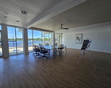 902 Lake Destiny Road - Photo Thumbnail 21