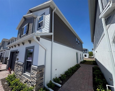 5094 Rain Shadow Drive - Photo Thumbnail 2