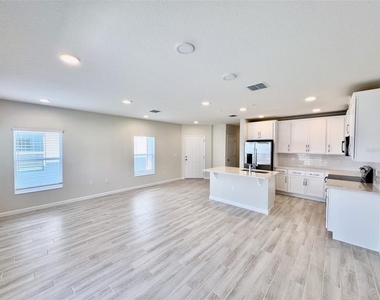 5094 Rain Shadow Drive - Photo Thumbnail 6