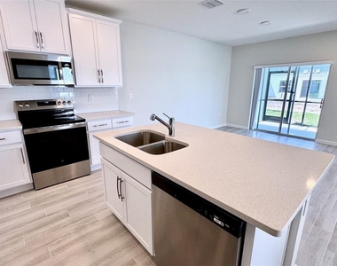 5094 Rain Shadow Drive - Photo Thumbnail 10